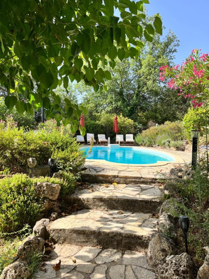 La Parenthese Du Var - Gite Avec Grande Terrasse Vue Sur Piscine Saint-Antonin-du-Var Exterior foto